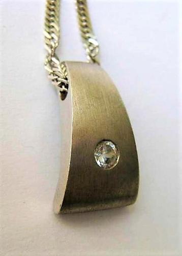 Mooie zilveren hanger met kristal met ketting (6465-282) beschikbaar voor biedingen