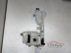 VW Golf 7 R Ruitenvloeistof tank, Ophalen, Gebruikt