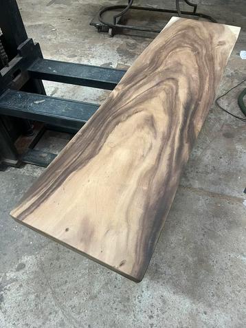 Prachtige suar planken in de maten 200, 250 en 300cm x 50cm beschikbaar voor biedingen