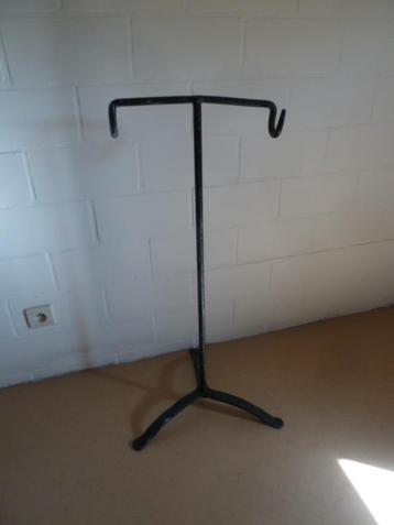 antieke fiets oldtimer fietsstaander retro vintage classic  beschikbaar voor biedingen