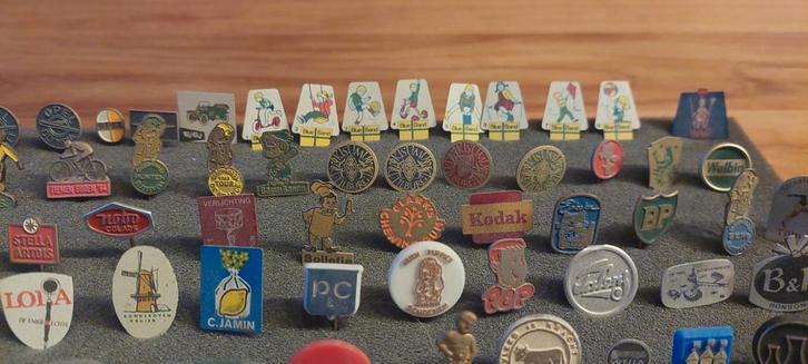 Speldjes van vroeger, Verzamelen, Speldjes, Pins en Buttons, Gebruikt, Overige onderwerpen, Ophalen of Verzenden
