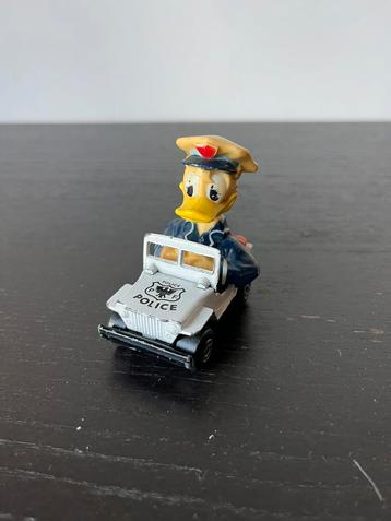 Mooie Antieke vintage Donald Duck Disney Matchbox auto 1979