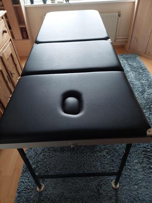 Massage tafel 70 cm breed., Sport en Fitness, Massageproducten, Zo goed als nieuw, Massagetafel, Ophalen