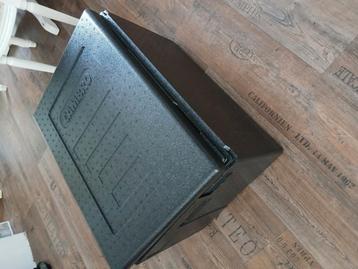 Koel- en Warmhoudbox CAMBRO. NOOIT GEBRUIKT.  beschikbaar voor biedingen