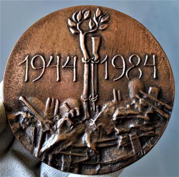 WW2 Brons Plaque Graf van de onbekende Soldaat. beschikbaar voor biedingen