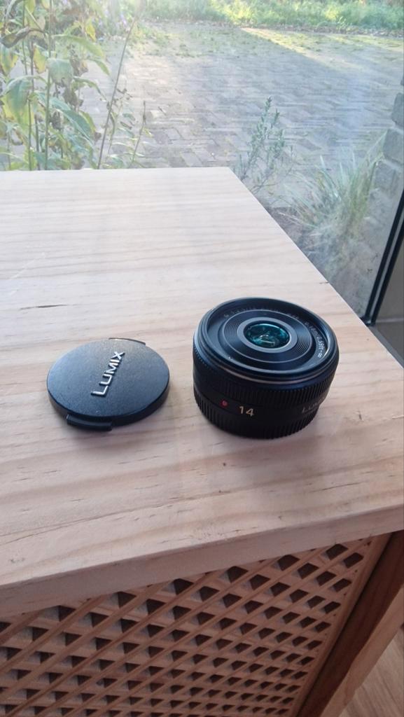 Panasonic Lumix 14mm f2.5 Pancake Lens, Audio, Tv en Foto, Fotografie | Lenzen en Objectieven, Gebruikt, Groothoeklens, Ophalen of Verzenden