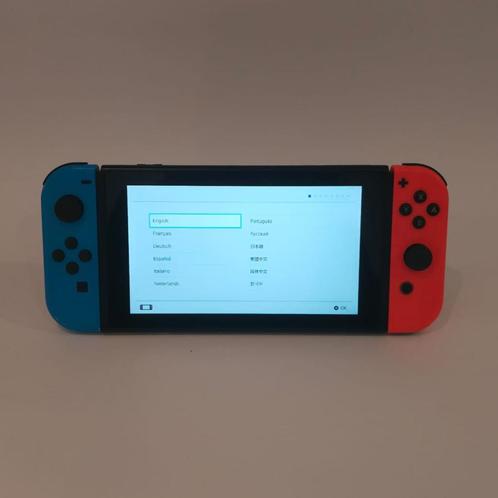 Nintendo Switch Rood/Blauw | Nette Staat, Spelcomputers en Games, Spelcomputers | Nintendo Switch, Gebruikt
