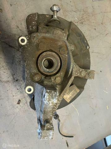 Fusee linksvoor origineel  Volvo V70 II ('00-'08) 9461943 beschikbaar voor biedingen