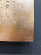 Nieuw Qlocktwo Silver & Gold Woordklok Design Klok 45 x 45, Huis en Inrichting, Woonaccessoires | Klokken, Wandklok, Digitaal