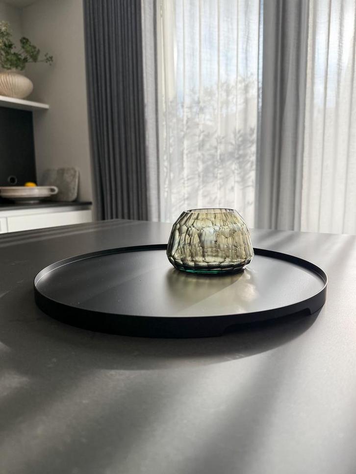 Dienblad plateau Zone Denmark rond zwart metaal 35 cm *HIT*, Huis en Inrichting, Woonaccessoires | Dienbladen, Zo goed als nieuw