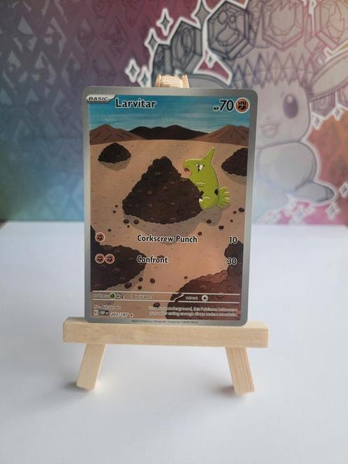 Larvitar #203/197 Pokémon Obsidian Flames, Hobby en Vrije tijd, Verzamelkaartspellen | Pokémon, Nieuw, Losse kaart, Foil, Verzenden