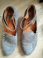 Pumpschoen mt 38,5, Kleding | Dames, Schoenen, Ophalen of Verzenden, Zo goed als nieuw, Overige kleuren