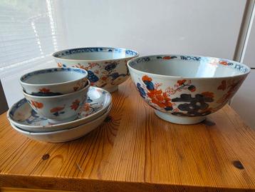 Imari Chinees; 1 kom en 2 kop en schotels beschikbaar voor biedingen