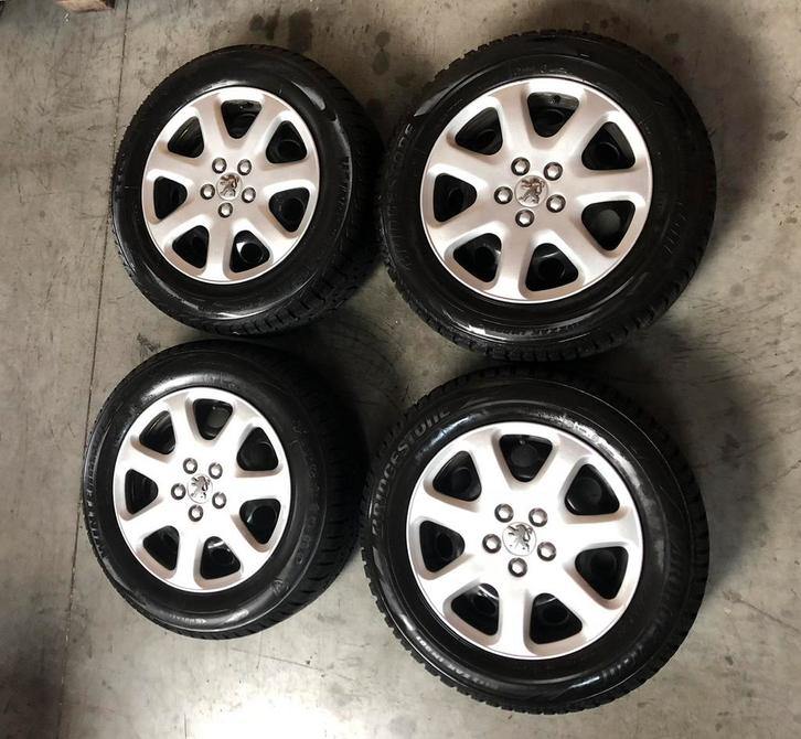 Peugeot 3008 + 5008 zgan Winterbanden met velgen 7mm 4 gats, Auto-onderdelen, Banden en Velgen, Banden en Velgen, Winterbanden