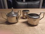 Vintage metalen suiker- en melkstel - Made in Holland, Antiek en Kunst, Ophalen of Verzenden