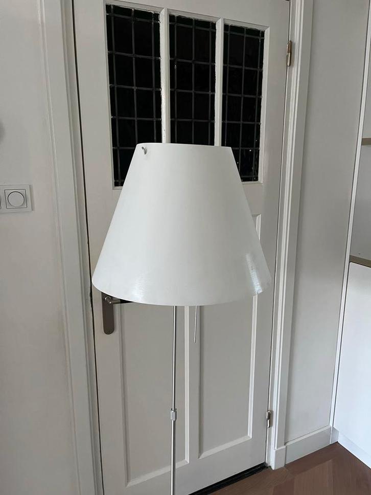 Luceplan Constanza Vloerlamp dimbaar, witte kap, Huis en Inrichting, Lampen | Vloerlampen, Zo goed als nieuw, 150 tot 200 cm, Metaal