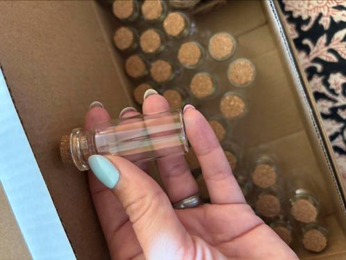 Glazen flesjes met kurk, Huis en Inrichting, Woonaccessoires | Overige, Ophalen of Verzenden
