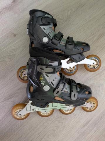 Hoge skates met nieuw 4-wiel frame maat 37 beschikbaar voor biedingen