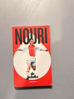 Nouri - Het verhaal van een uitzonderlijk voetballtalent, Ophalen of Verzenden, Zo goed als nieuw, Sport