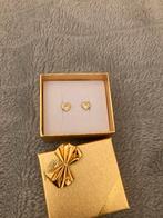 18 karaat oorbellen met schroefdraad, Ophalen of Verzenden, Zo goed als nieuw, Goud, Overige materialen