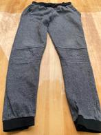 2 joggingbroeken maat 164 zwart en legerprint, Ophalen of Verzenden, Gebruikt, Primark, Jongen