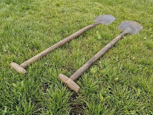 2 turfspades spade schoppen in nette staat. 1925, Antiek en Kunst, Antiek | Gereedschap en Instrumenten, Ophalen of Verzenden