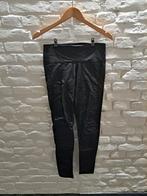 Coated broek yu & me maat 38 40, Kleding | Dames, Broeken en Pantalons, Maat 38/40 (M), Verzenden, Zwart, Zo goed als nieuw