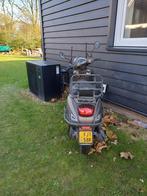 Stijlvolle Senzo scooter-Netjes onderhouden met nieuwe accu, Fietsen en Brommers, Snorfietsen en Snorscooters, Gebruikt, Benzine