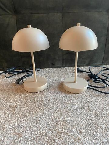 Nachtlampjes 2 stuks kleur beige, 30cm hoog beschikbaar voor biedingen