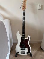 Sire P7 Basgitaar - Thomastik Flatwounds, Muziek en Instrumenten, Snaarinstrumenten | Gitaren | Bas, Ophalen of Verzenden, Zo goed als nieuw