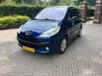 Peugeot 1007 1.4 16V 2006 Blauw, Auto's, Peugeot, Voorwielaandrijving, Euro 5, Stof, 1360 cc