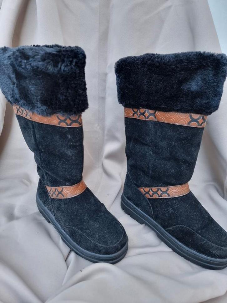 Super gave uggs in maat 35, Kleding | Dames, Schoenen, Zo goed als nieuw, Ophalen of Verzenden