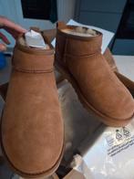 UGGS mini ultra chestnut maat 38, Kleding | Dames, Schoenen, Ophalen of Verzenden, Nieuw, Zwart