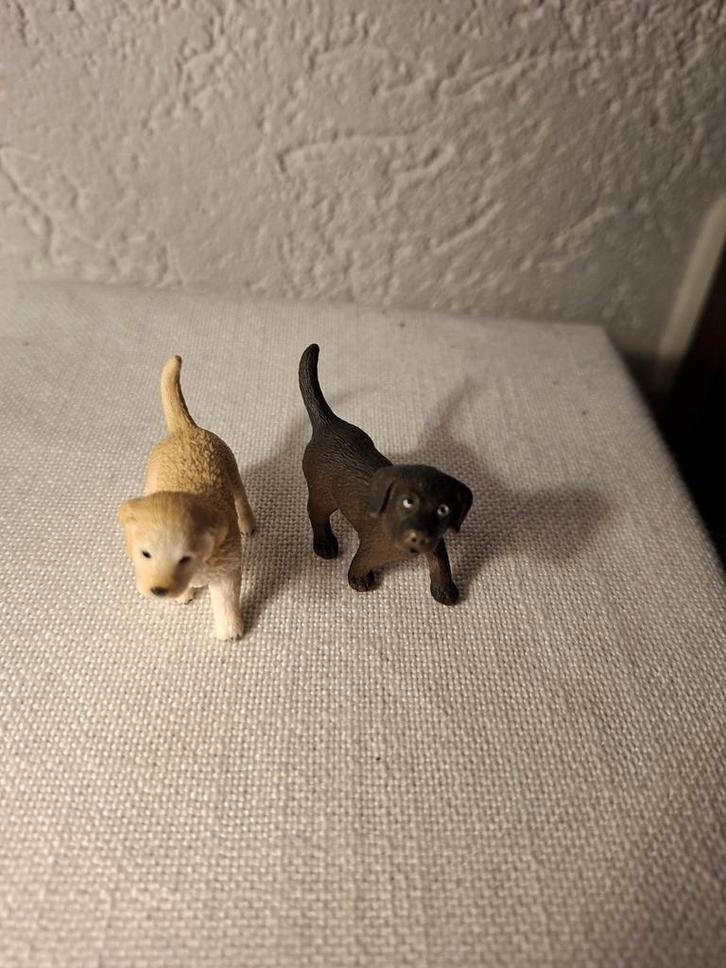 Schleich hondjes, Verzamelen, Dierenverzamelingen, Zo goed als nieuw, Beeldje of Figuurtje, Paard, Ophalen