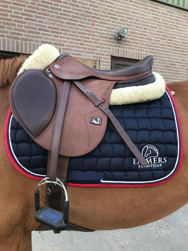 Prestige X-Perience Springzadel 18 inch 2021, Dieren en Toebehoren, Paarden en Pony's | Zadels, Springen, Ophalen