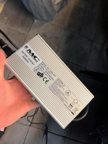 Multicycle 24v lader 3 pins Move beschikbaar voor biedingen