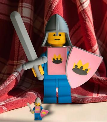 Mega maxi figure van een vintage lego Yellow Castle 375 !!. beschikbaar voor biedingen