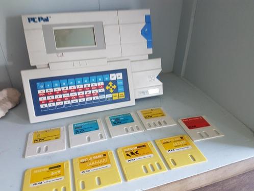 1989 spelcomputer met 9 disks, Vintage nieuwstaat, Spelcomputers en Games, Spelcomputers | Overige, Zo goed als nieuw, Ophalen of Verzenden
