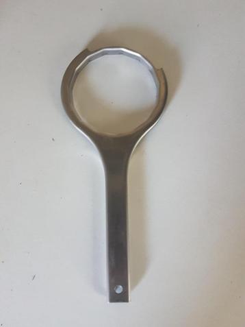 Kubota filter wrench beschikbaar voor biedingen