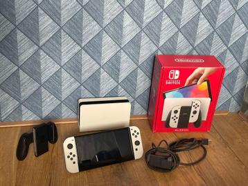 Nintendo switch oled beschikbaar voor biedingen