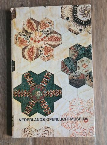 catalogus van het Nederlands Openluchtmuseum.  beschikbaar voor biedingen