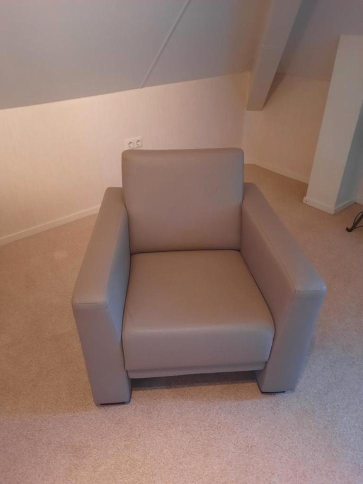 Twee fauteuils ( geen leer) bijna gratis prijs voor twee, Huis en Inrichting, Fauteuils, Gebruikt, Leer, 50 tot 75 cm, 75 tot 100 cm