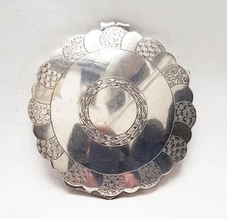 Grote zilveren poederdoos., Antiek en Kunst, Antiek | Goud en Zilver, Zilver, Ophalen of Verzenden