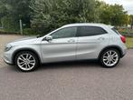 Mercedes-Benz GLA Gla200 1.6 115KW Aut7 2015 Grijs, Auto's, 65 €/maand, 715 kg, Leder en Stof, Particulier