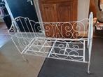 Antiek ijzeren kinderbed / Frans spijlenbed, Ophalen