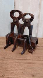 Twee ouwe tangen op een bankje - metal art - upcycling, Gebruikt, B, Ophalen of Verzenden, B