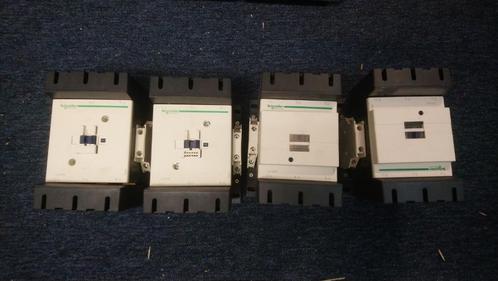 schneider relais LC1D115, Hobby en Vrije tijd, Elektronica-componenten, Zo goed als nieuw, Ophalen of Verzenden