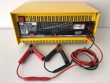Ferm acculader 20 amp met starthulp 100 amp beschikbaar voor biedingen