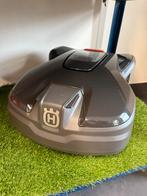 Nieuwe husqvarna 310 automower met huisje 1000m2, Tuin en Terras, Grasmaaiers, Ophalen, Minder dan 30 cm, Accu-grasmaaier, Nieuw