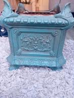 vierkante gietijzeren bloempot, Antiek en Kunst, Curiosa en Brocante, Ophalen